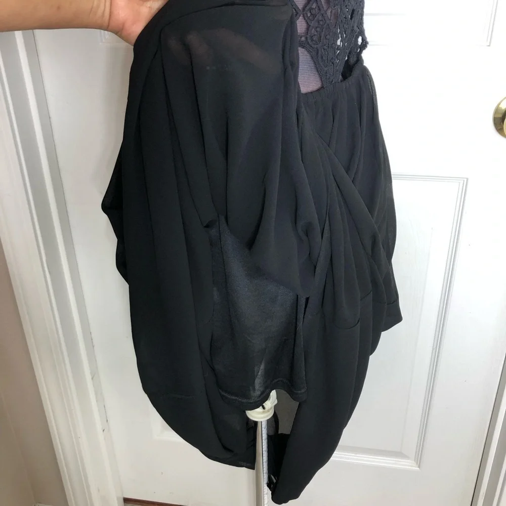 L’ATISTE BY AMY Black Crochet Sheer Side zíper Elastic Waist Maxi Dress Size M - Picture 5 of 16